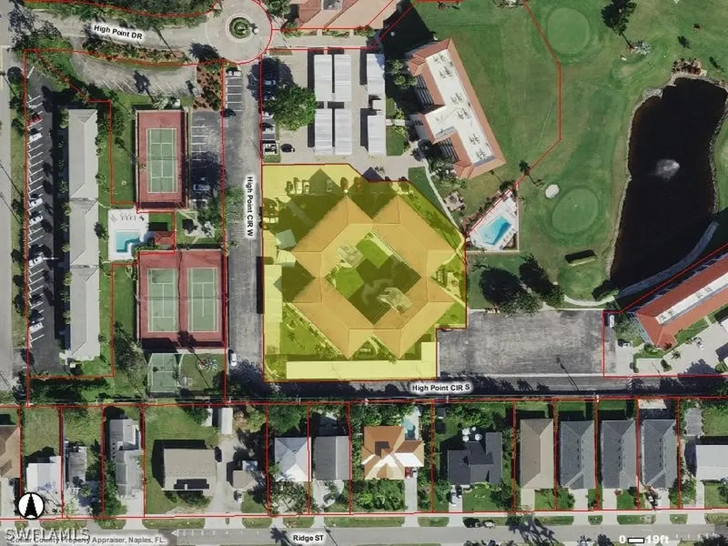 53 High Point Circle W Naples FL 34103