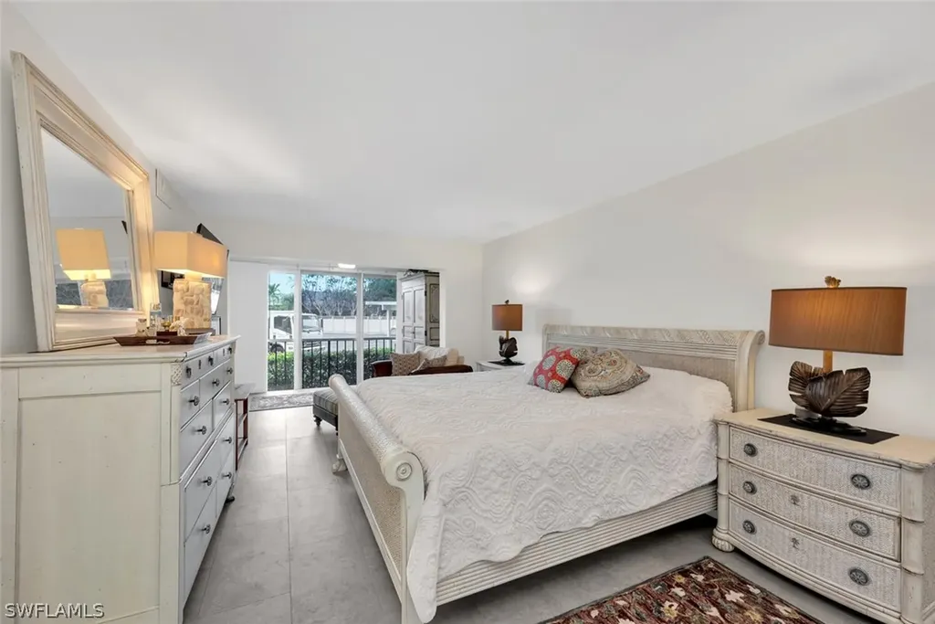 53 High Point Circle W Naples FL 34103