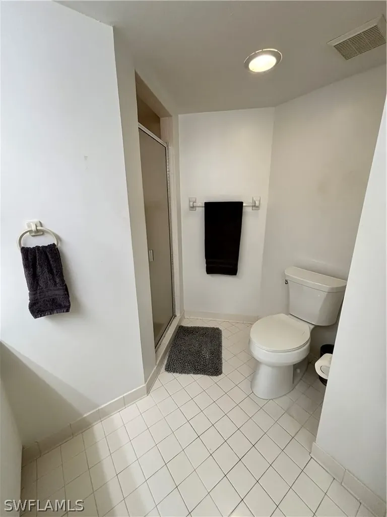 2103 Tama Circle Naples FL 34112