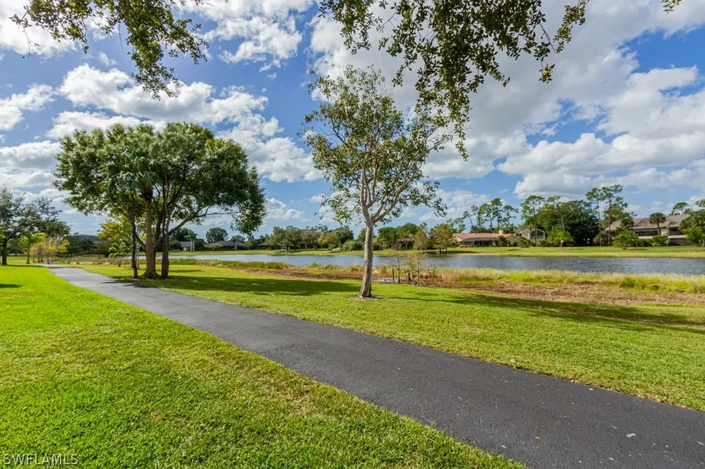 2103 Tama Circle Naples FL 34112