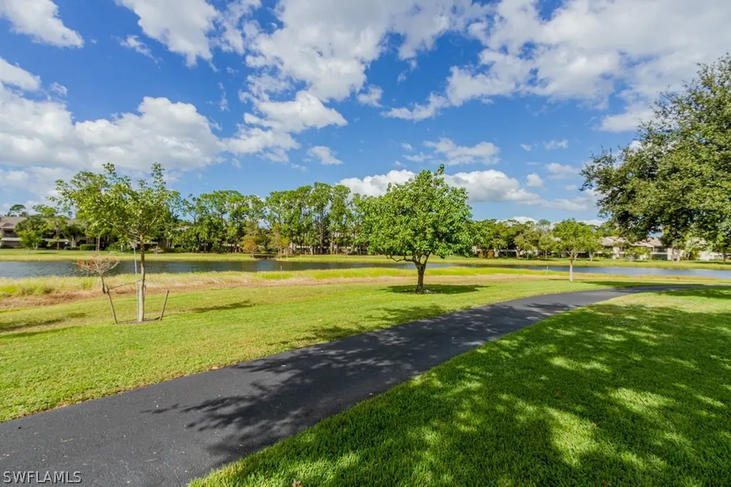 2103 Tama Circle Naples FL 34112