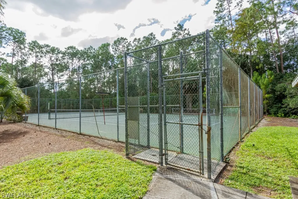 2103 Tama Circle Naples FL 34112
