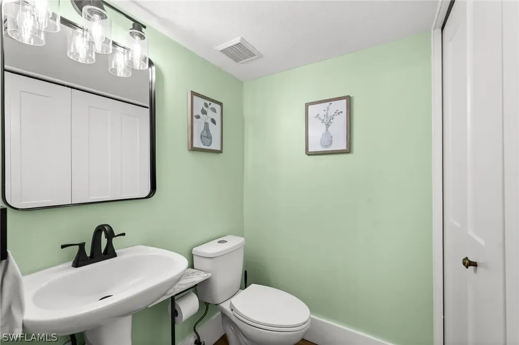 7595 Meadow Lakes Drive Naples FL 34104