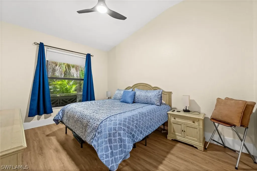 7595 Meadow Lakes Drive Naples FL 34104