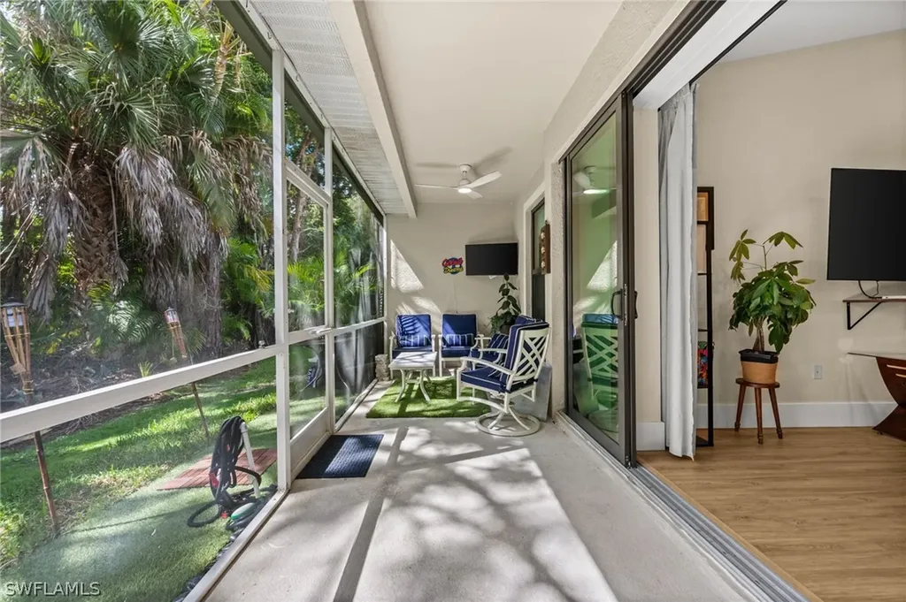 7595 Meadow Lakes Drive Naples FL 34104