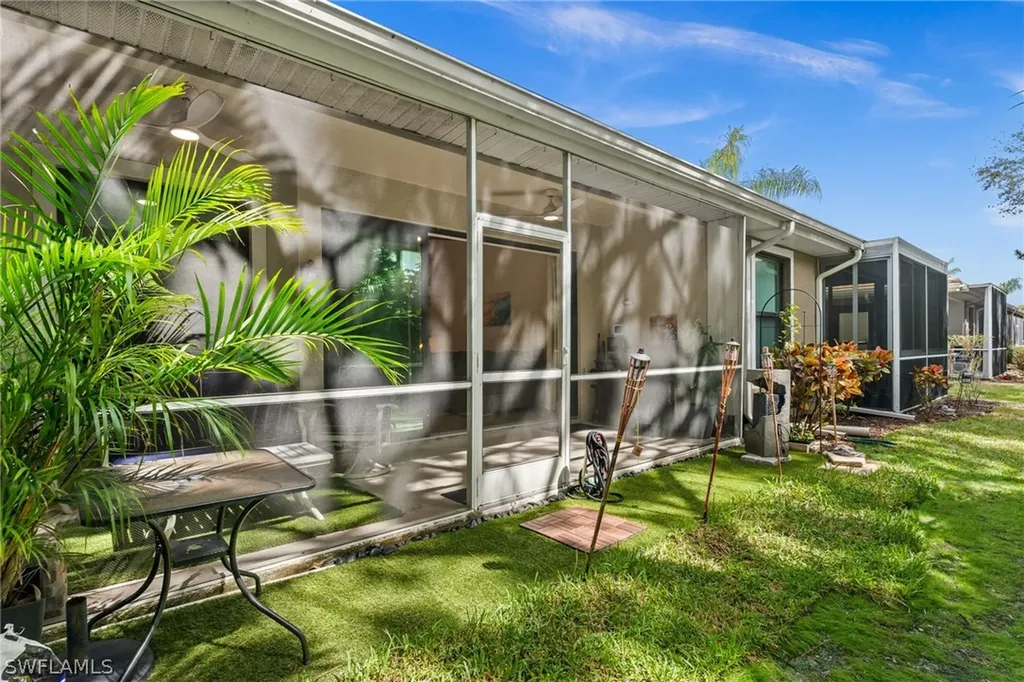 7595 Meadow Lakes Drive Naples FL 34104