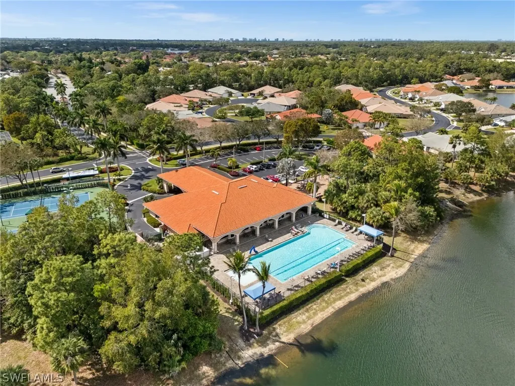 7595 Meadow Lakes Drive Naples FL 34104