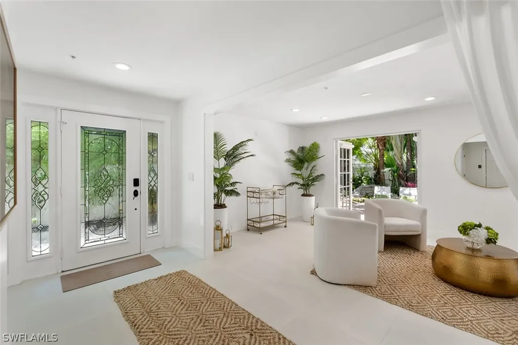 888 10th Street S Naples FL 34102