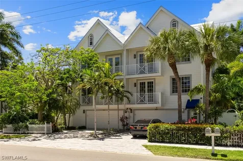 888 10TH Street S Naples FL 34102
