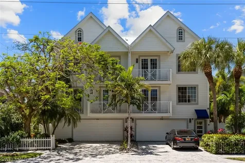 888 10TH Street S Naples FL 34102