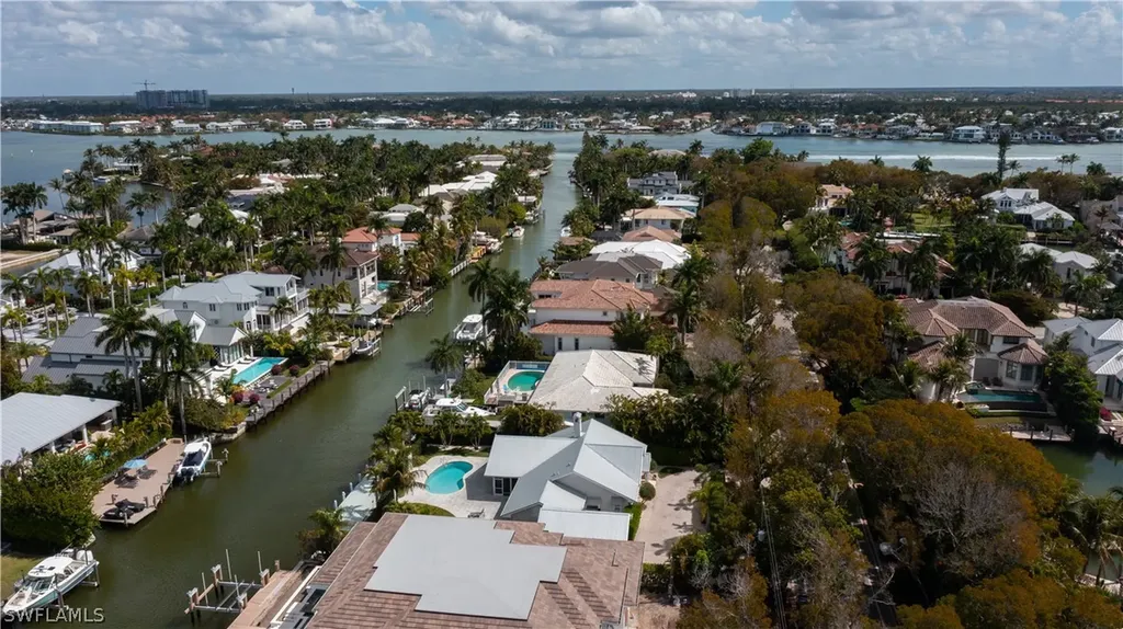 675 18th Avenue S Naples FL 34102