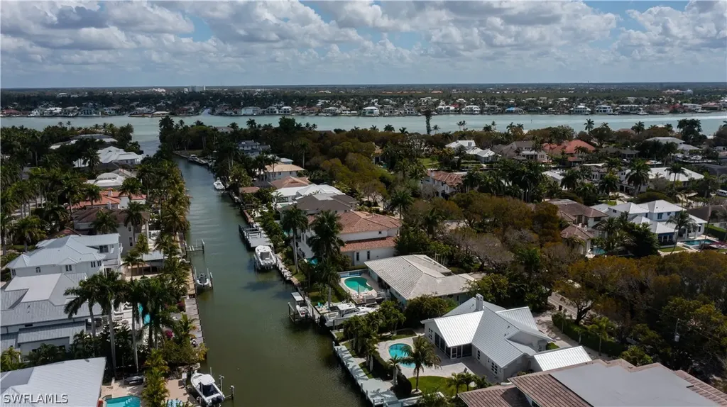 675 18th Avenue S Naples FL 34102