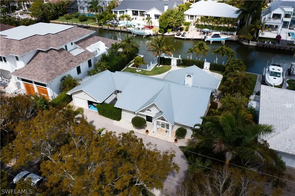675 18th Avenue S Naples FL 34102
