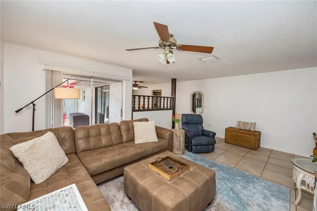 793 91st Avenue N Naples FL 34108