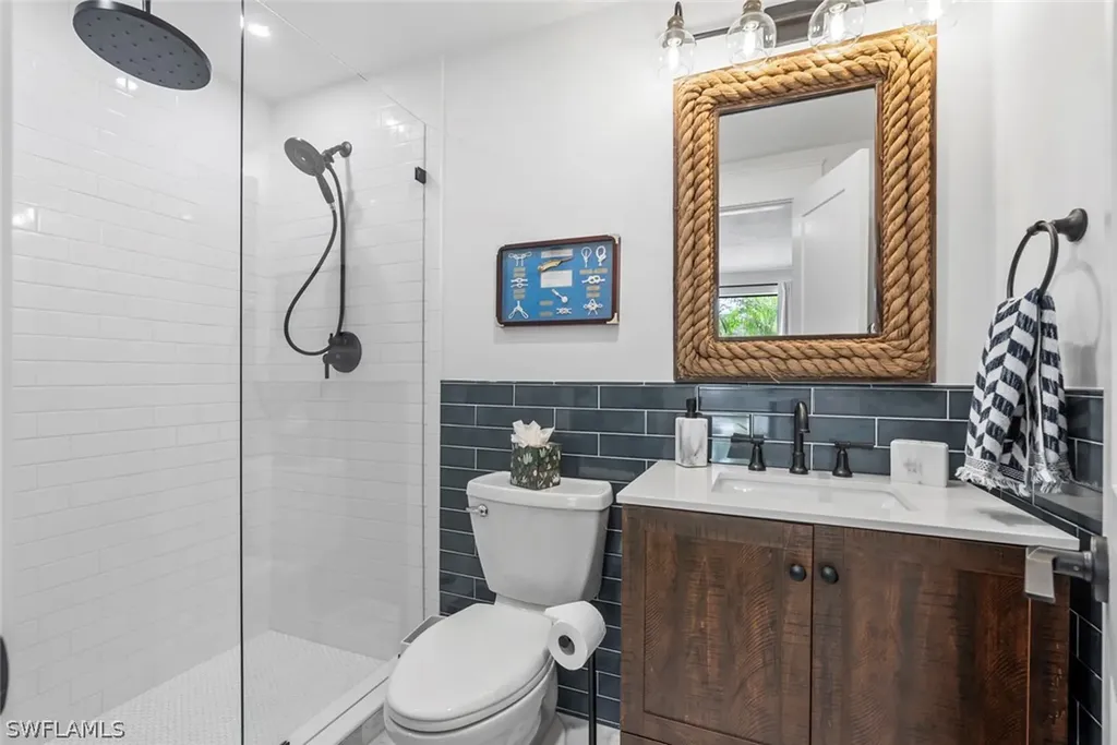4222 Crayton Road Naples FL 34103
