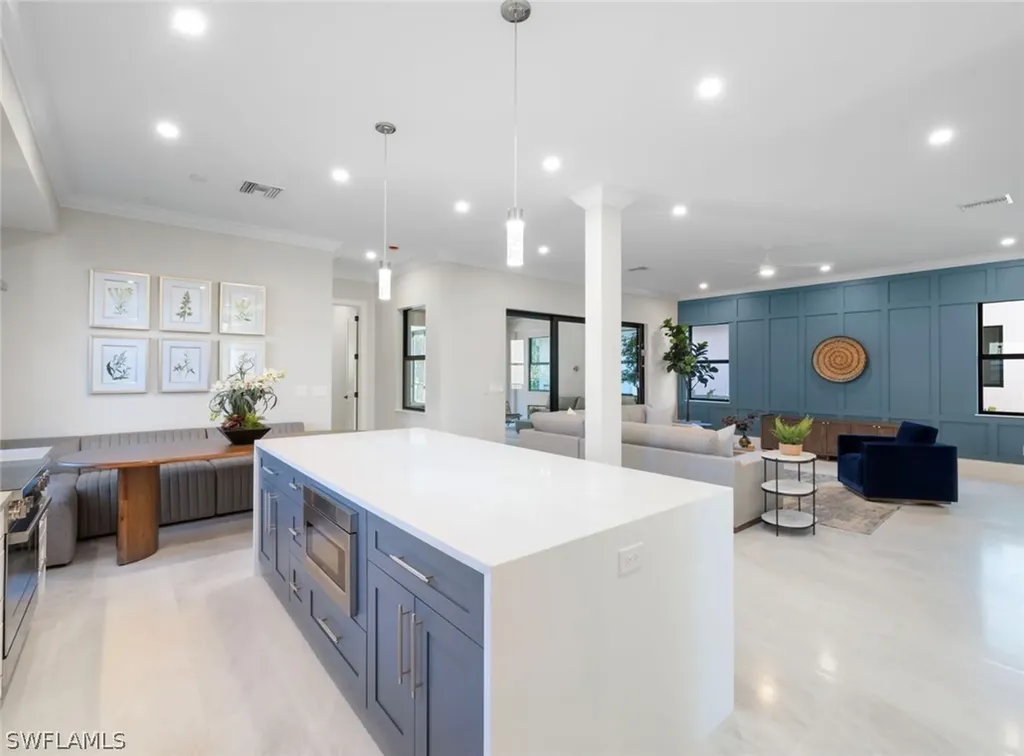 2721 Van Buren Avenue Naples FL 34112