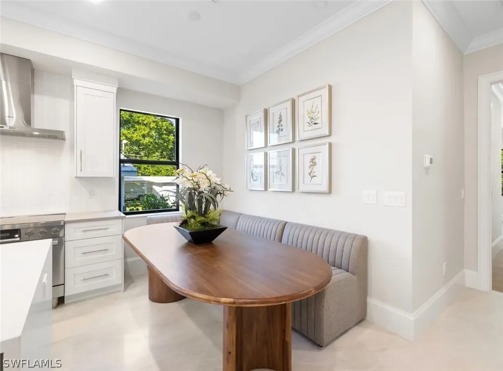 2721 Van Buren Avenue Naples FL 34112