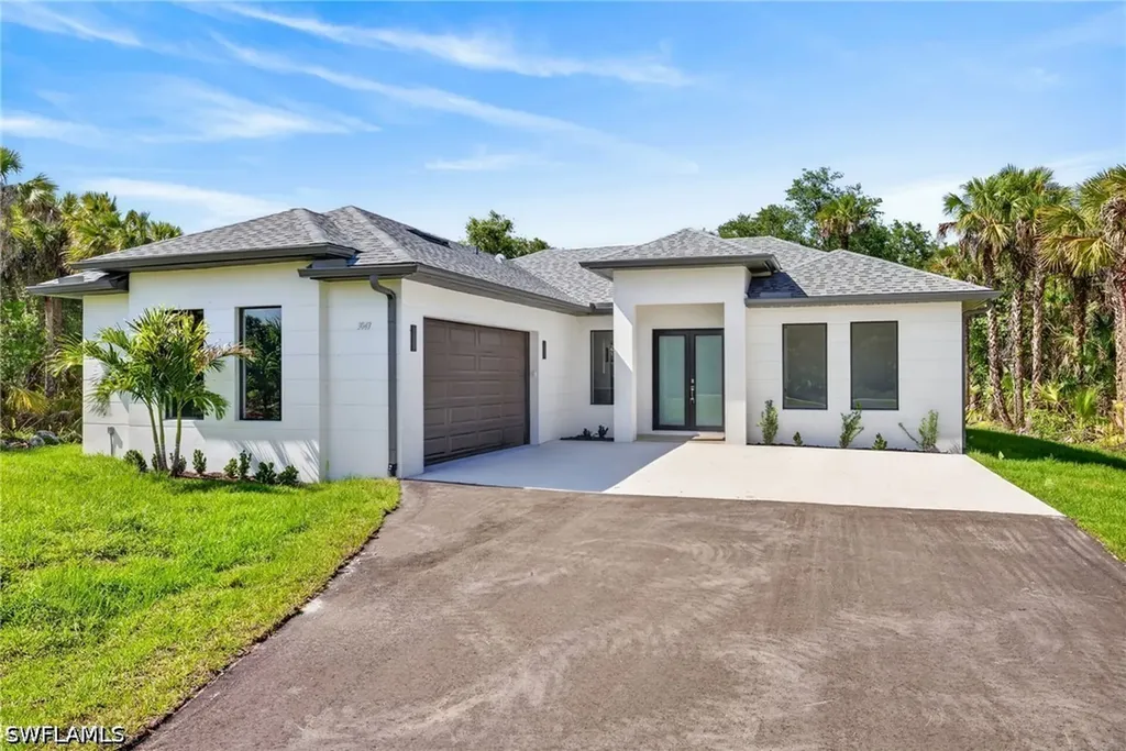 3043 28th Avenue SE Naples FL 34117