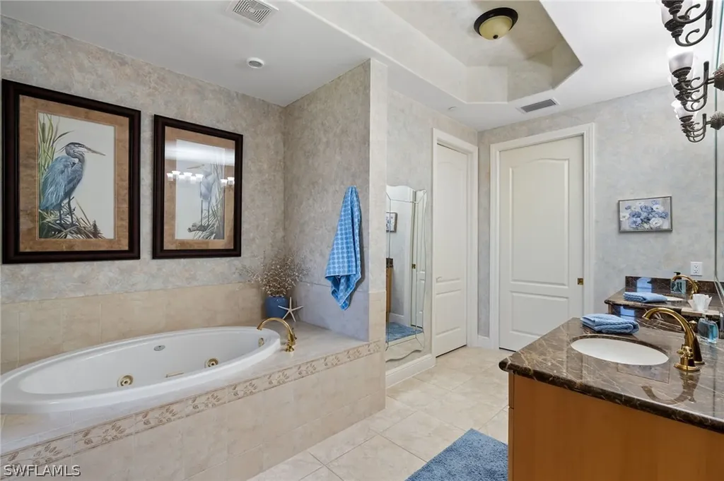 584 Avellino Isle Circle Naples FL 34119
