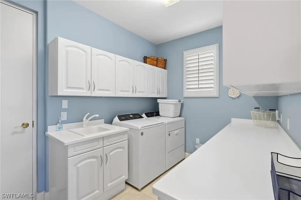 584 Avellino Isle Circle Naples FL 34119