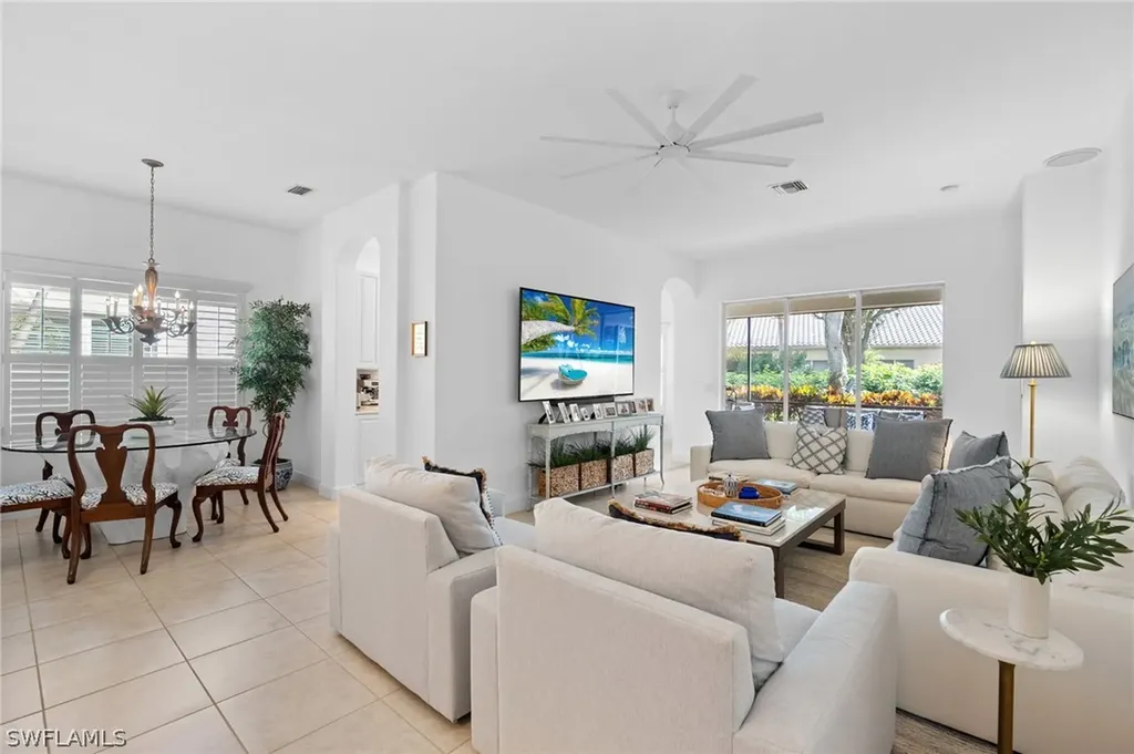 845 Vistana Circle Naples FL 34119