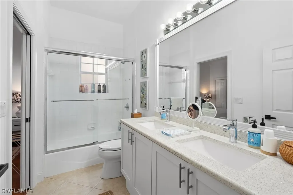 845 Vistana Circle Naples FL 34119