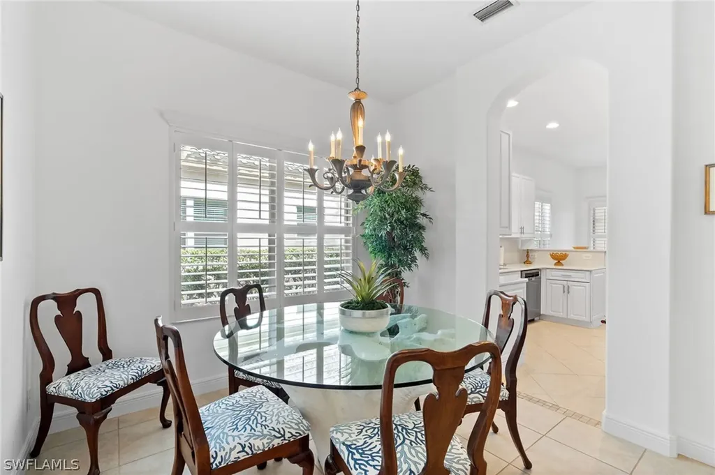 845 Vistana Circle Naples FL 34119