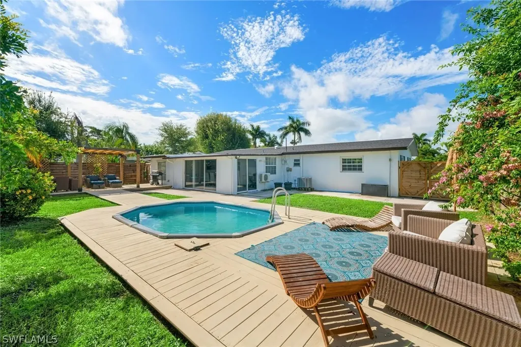 3999 Guava Drive Naples FL 34104