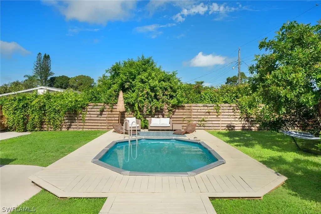 3999 Guava Drive Naples FL 34104