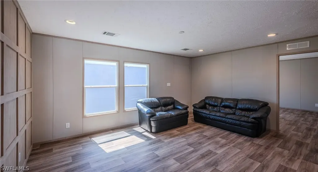 16050 Tierra Plaza Fort Myers FL 33908