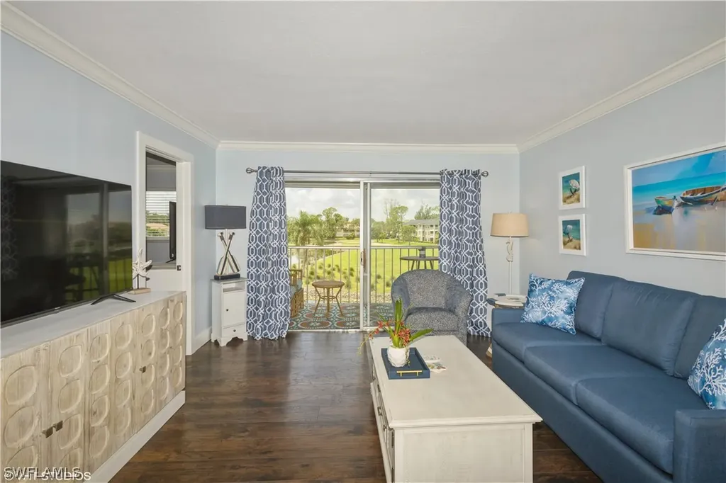 190 Turtle Lake Court Naples FL 34105