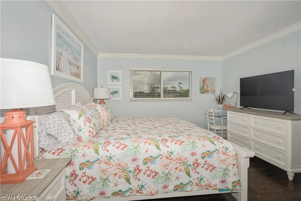 190 Turtle Lake Court Naples FL 34105
