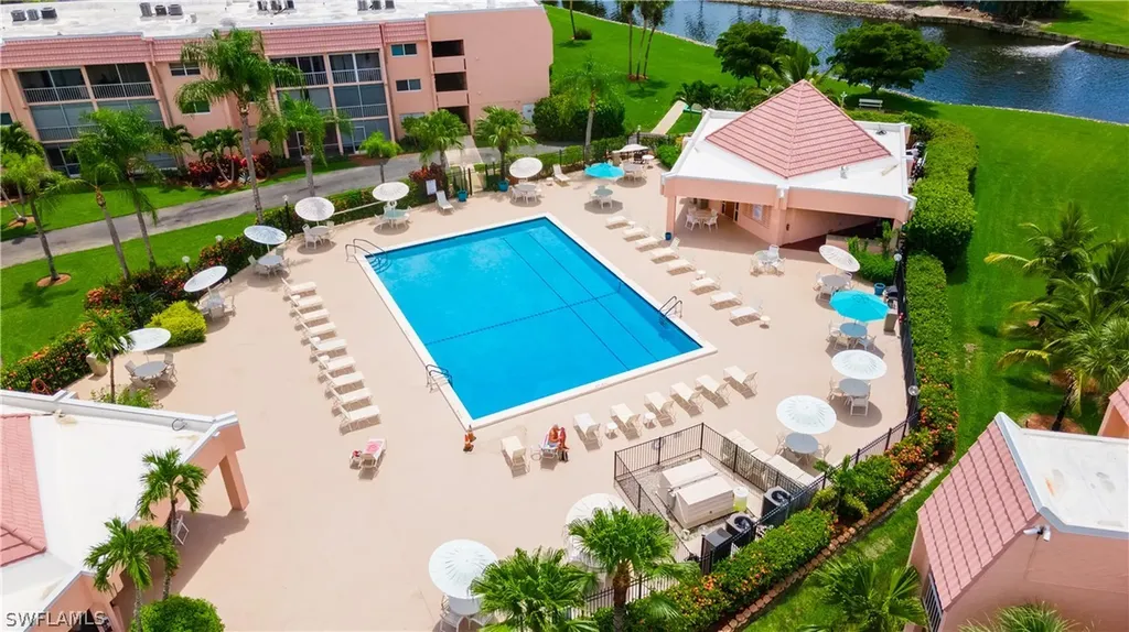 190 Turtle Lake Court Naples FL 34105
