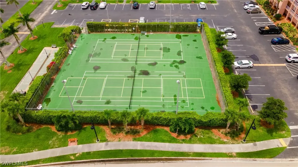 190 Turtle Lake Court Naples FL 34105