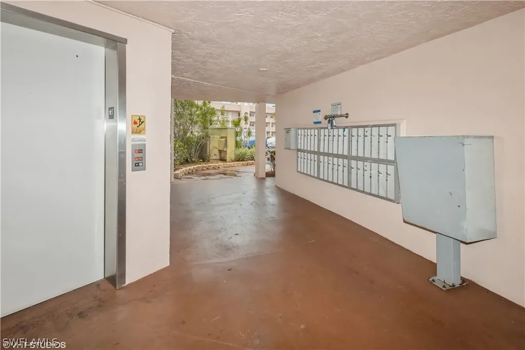 190 Turtle Lake Court Naples FL 34105