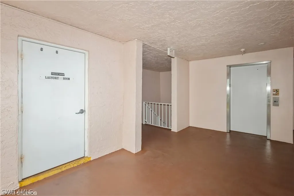 190 Turtle Lake Court Naples FL 34105