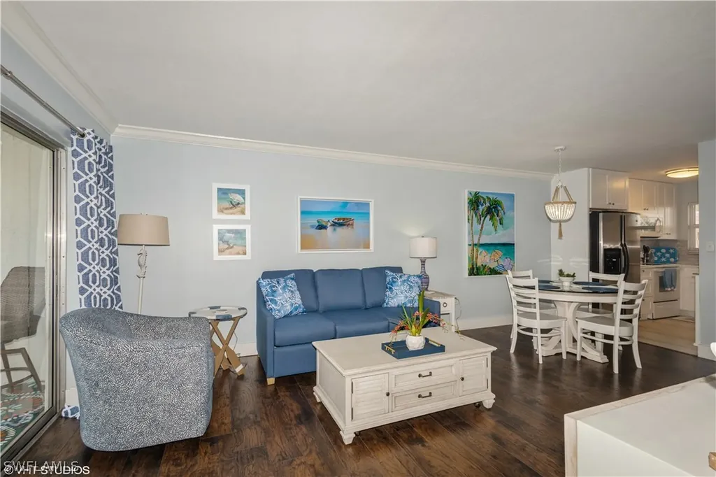 190 Turtle Lake Court Naples FL 34105