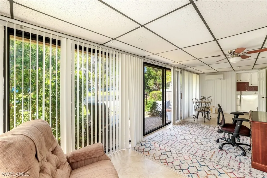 561 Palm View Drive Naples FL 34110