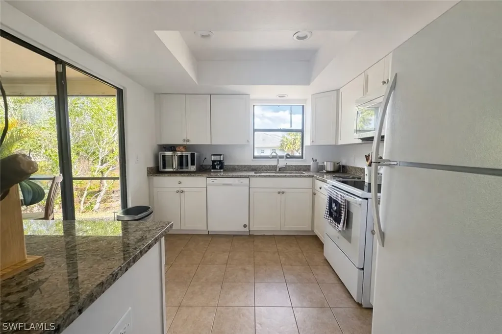 839 108th Avenue N Naples FL 34108