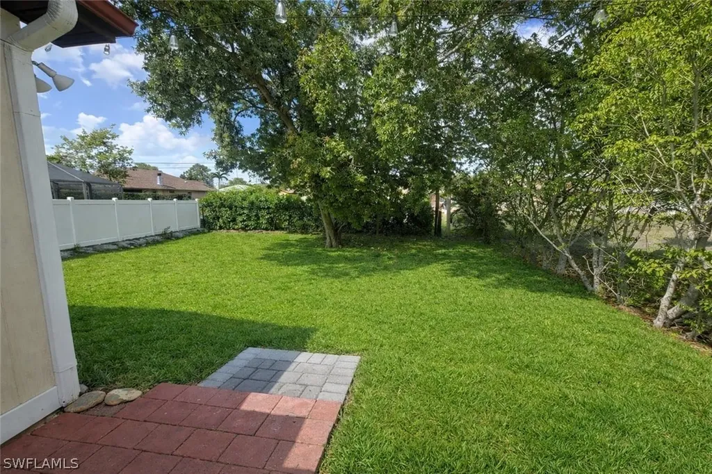 839 108th Avenue N Naples FL 34108