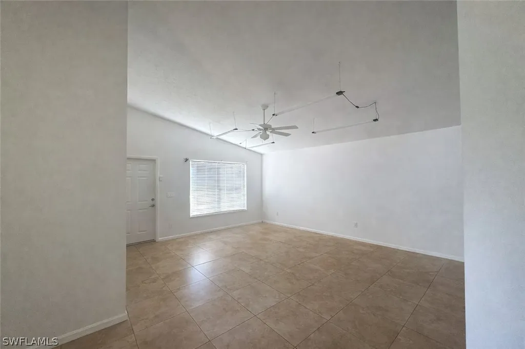 839 108th Avenue N Naples FL 34108