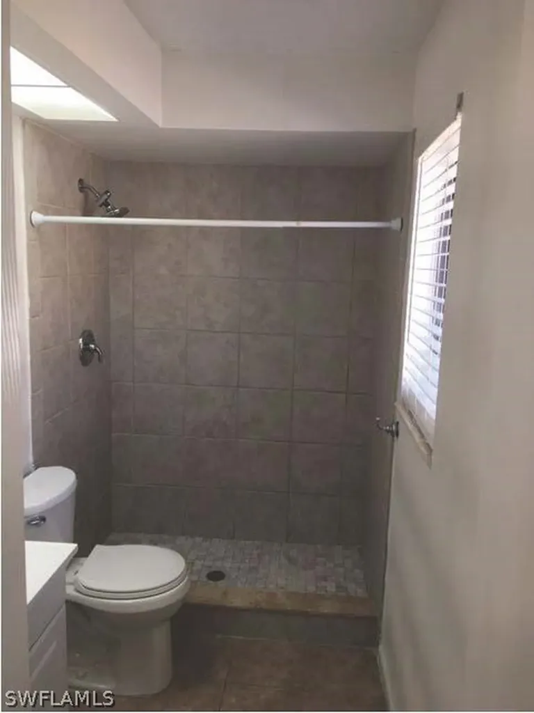 839 108th Avenue N Naples FL 34108