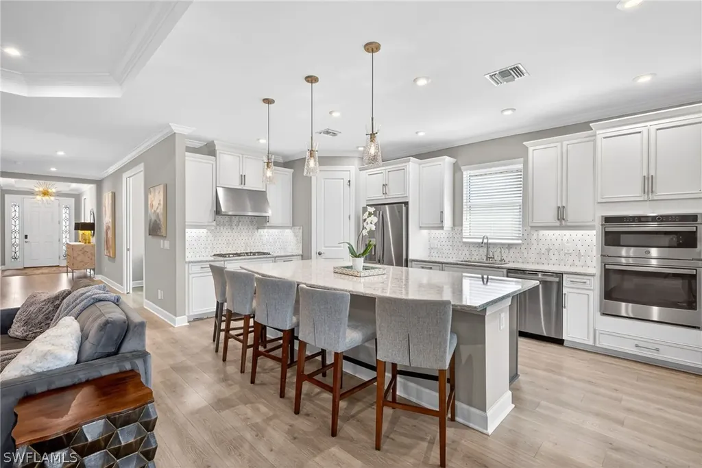 8915 Cappello Court Naples FL 34119