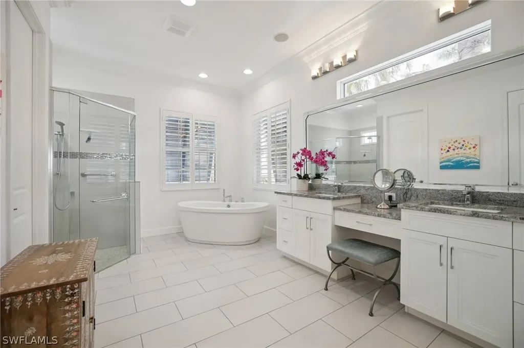 451 Oak Avenue Naples FL 34108