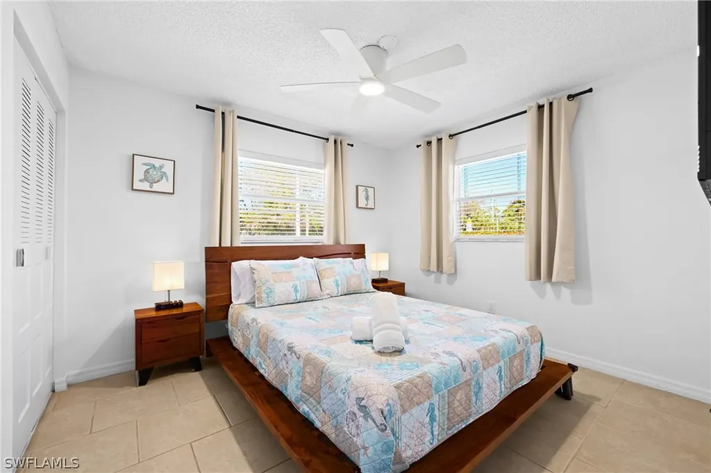 660 111th Avenue N Naples FL 34108