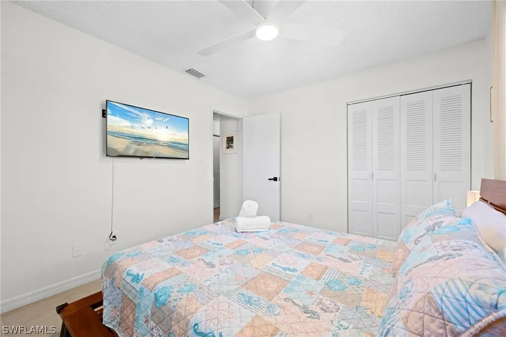 660 111th Avenue N Naples FL 34108