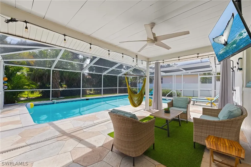 660 111th Avenue N Naples FL 34108