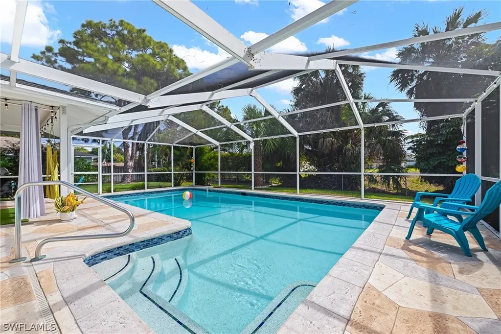 660 111th Avenue N Naples FL 34108