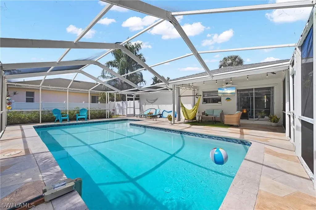 660 111th Avenue N Naples FL 34108