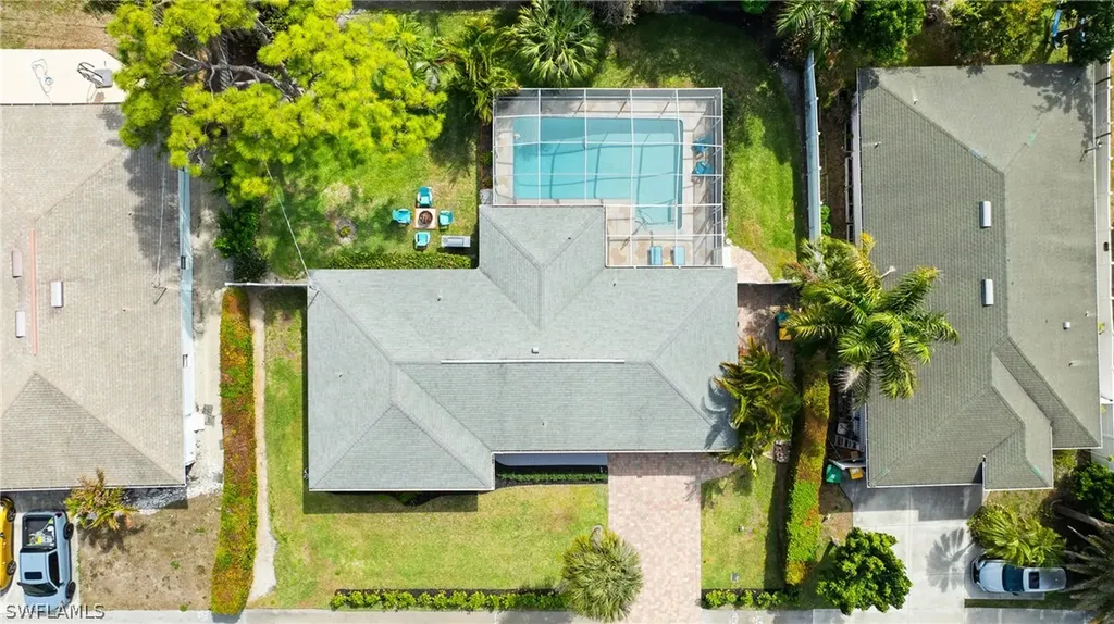 660 111th Avenue N Naples FL 34108